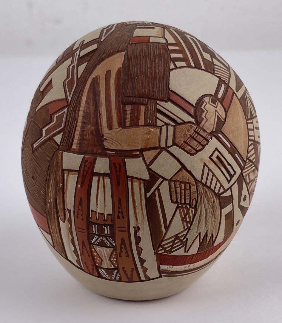 Lawrence Namoki Hopi Indian Seed Pot (1 of 7)