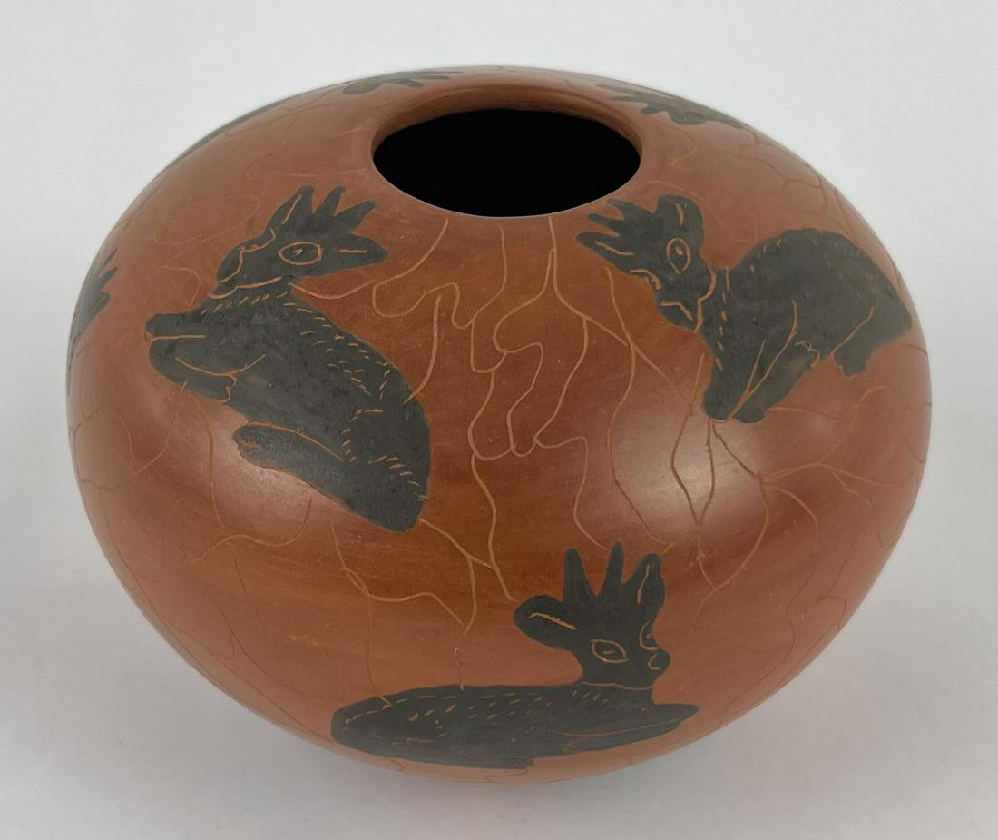 Mata Ortiz Pottery Vase Pot Rosa Loya (1 of 5)