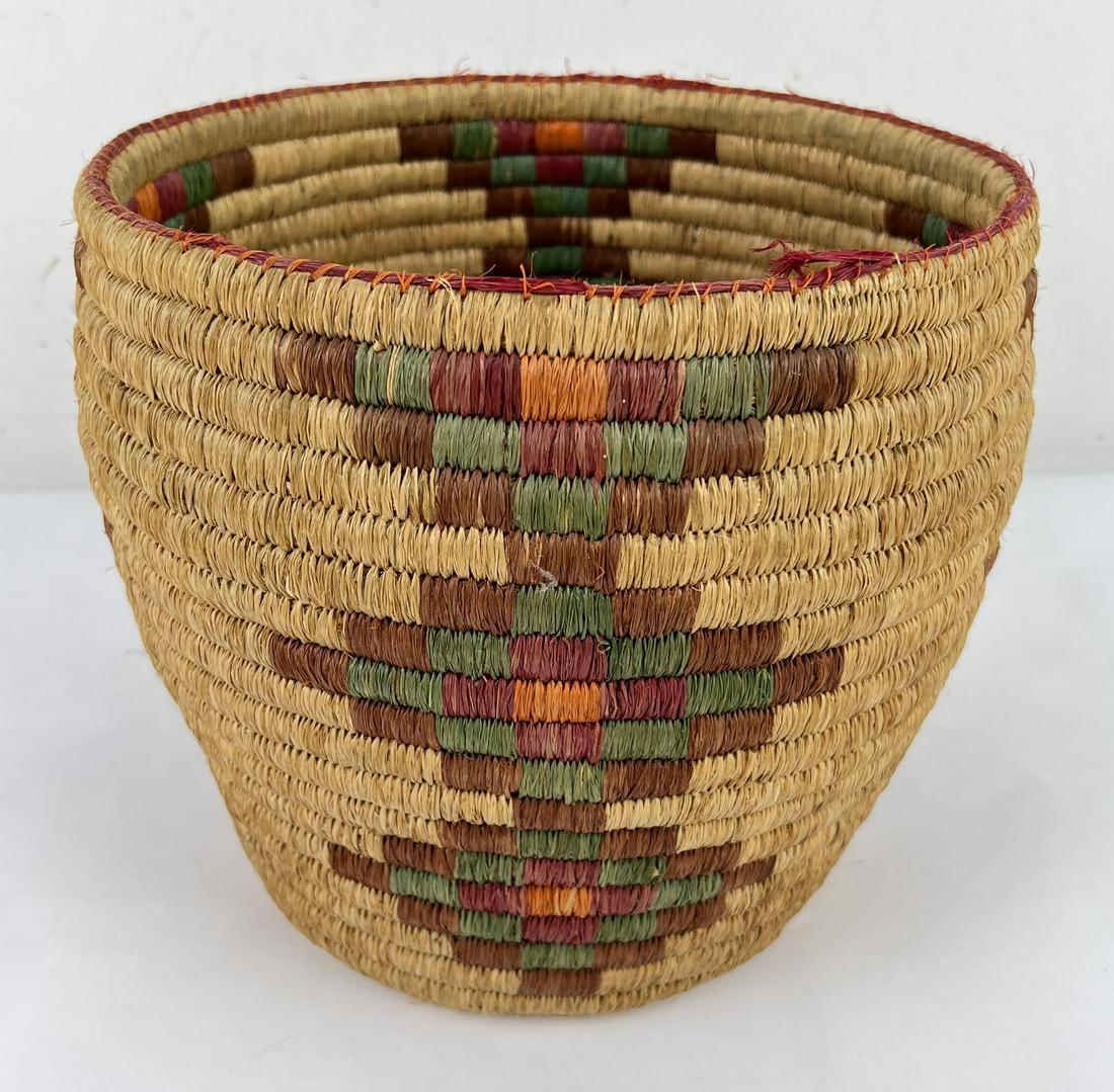 Quinault Native American Indian Basket: 6 5/8" tall, 8 7/8" diameter. Allard Auction Collection Inv: PRO 21346