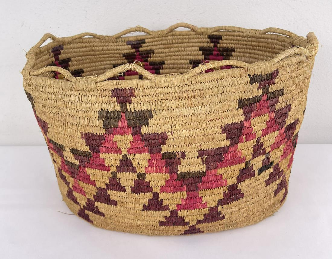 Quinault Native American Indian Basket: 14" wide, 18" long, 11" tall. Allard Auction Collection Inv: PRO 21390