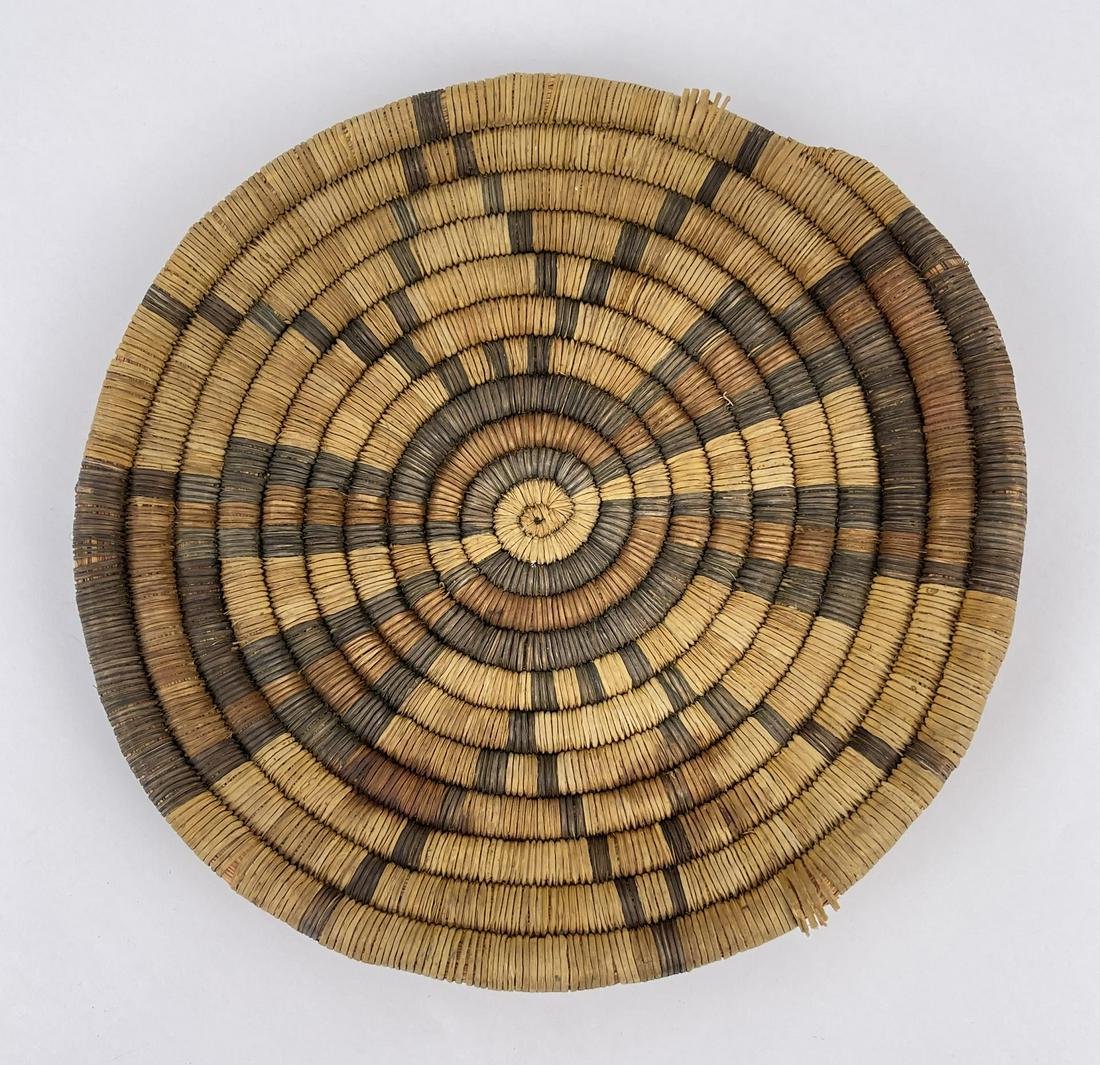 Hopi Native American Indian Basket: 9" diameter. Allard Auction Collection Inv: NO TAG