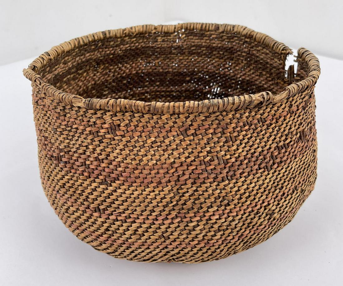 Yavapai Apache Native American Indian Basket (1 of 8)