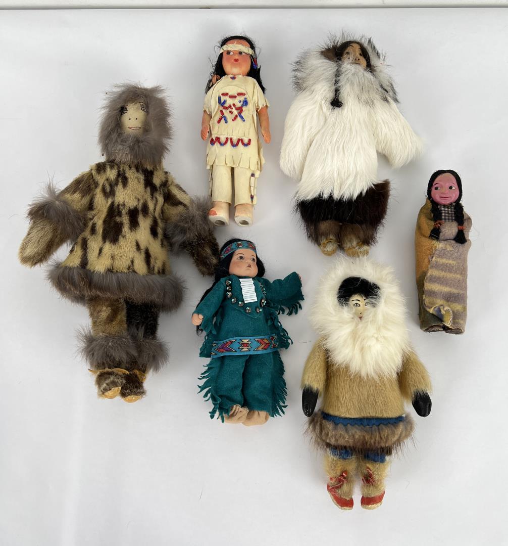 Collection of Eskimo Native American Dolls (1 of 8)