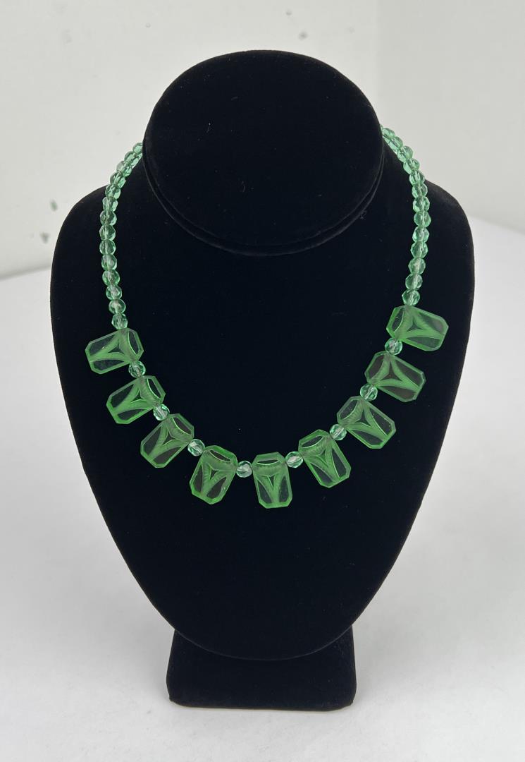 Art Deco Glass Faceted Bead Necklace (1 of 4)