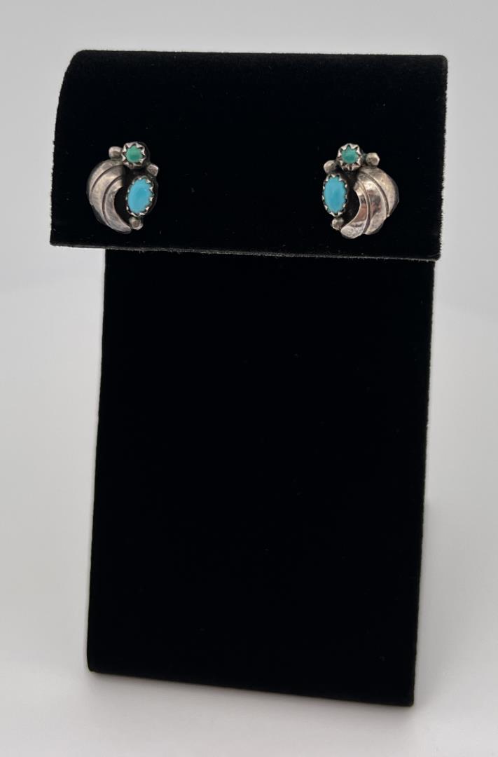 Navajo Turquoise Malachite Sterling Earrings: Nice set. 1/2" long.