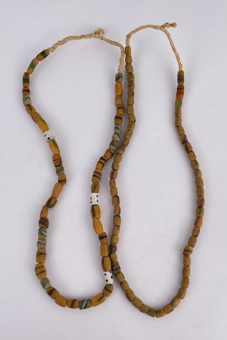 Native American Indian Trade Beads: Nice set.