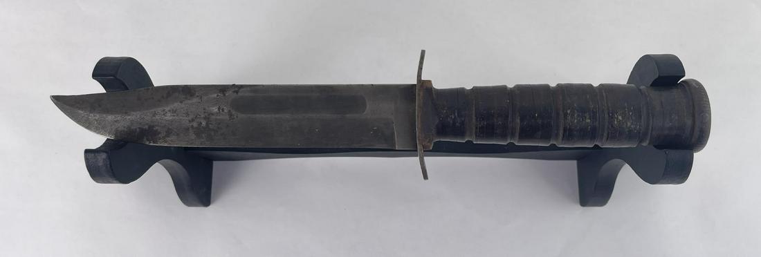 WW2 Camillus Mark 2 MK2 US Navy Fighting Knife: No sheath.