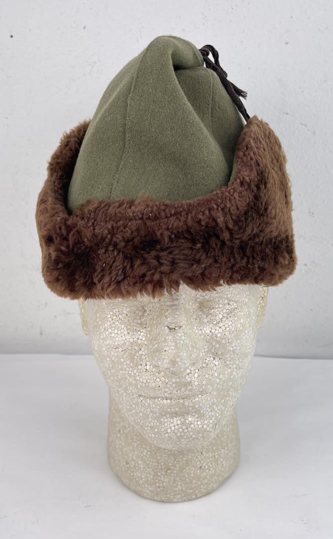 WW2 USMC Marine Corps Winter Hat Cap: Nice example.