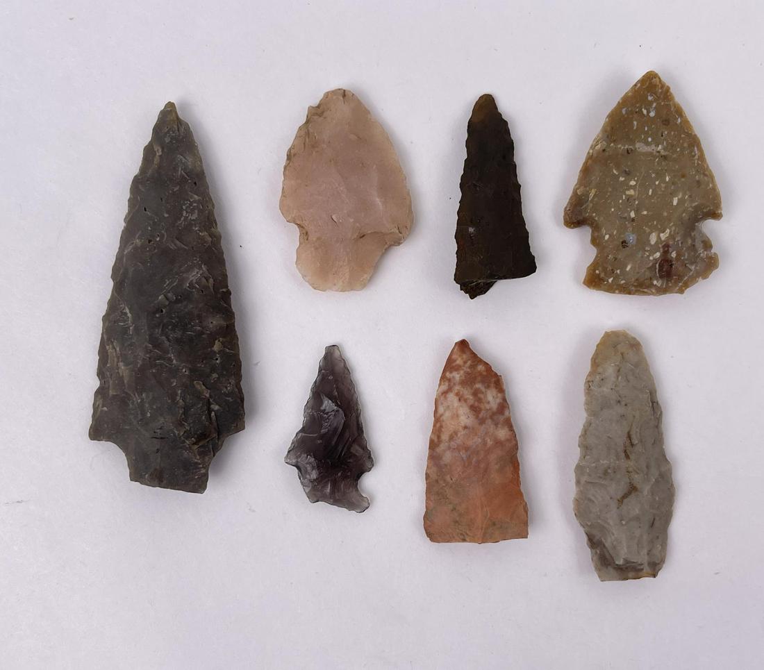 Ancient Indian Artifact Arrowheads Points (1 of 3)