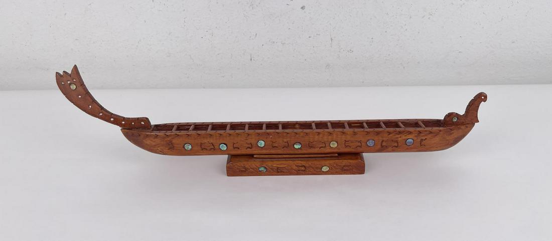 New Zealand Maori Indian Miniature Canoe Model (1 of 7)