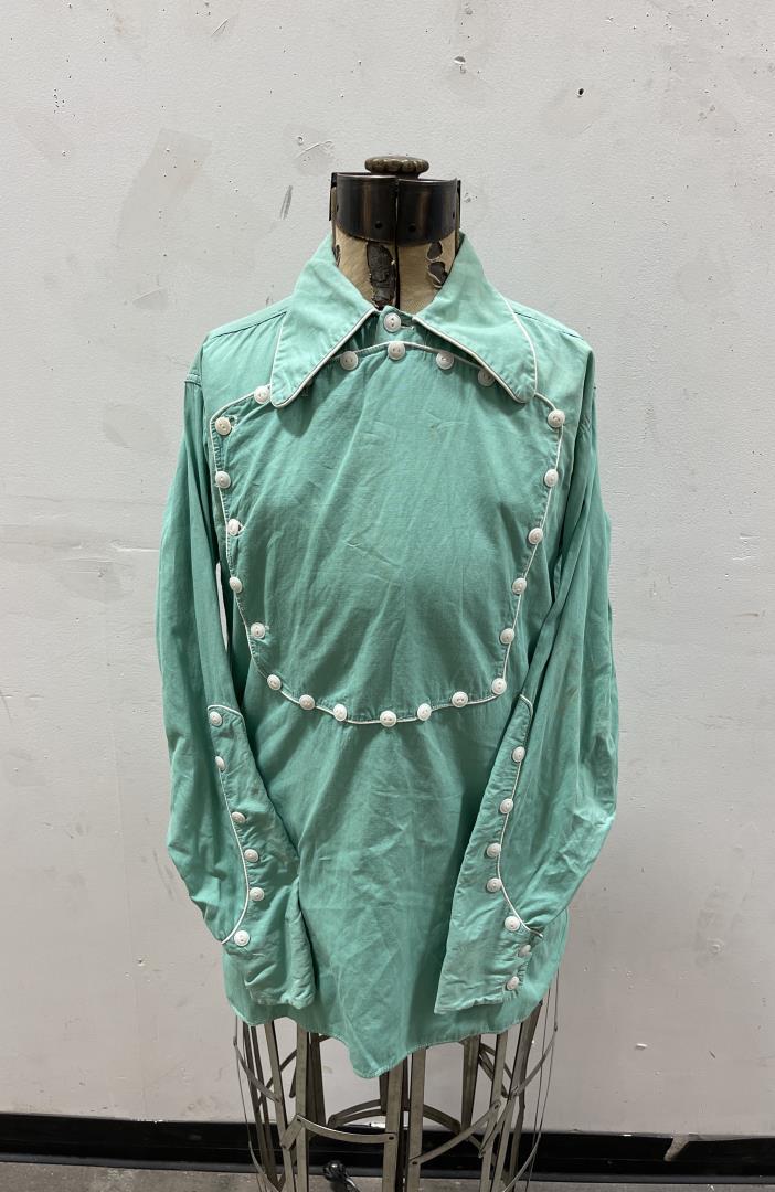 1940s Hopalong Cassidy Bill Boyd Cowboy Shirt: 28" long, 18 1/2" armpit to armpit.