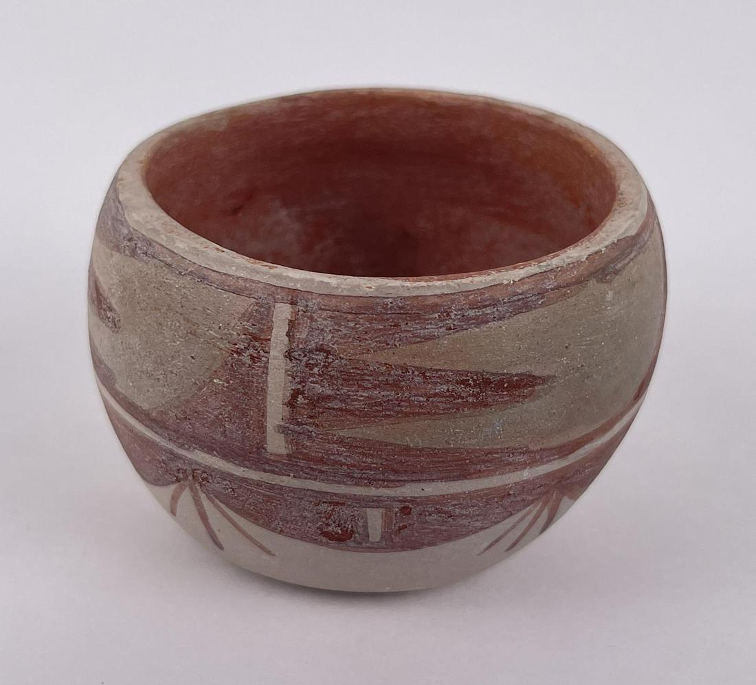 Santa Clara Pueblo Indian Pot (1 of 4)