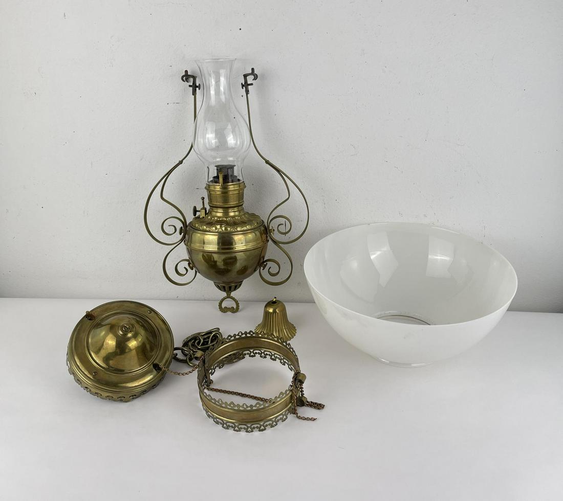 Antique Kerosene Montana Prairie Lamp (1 of 7)