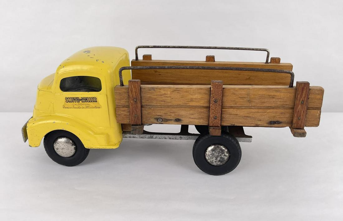 Smith Miller Delivery Materials Truck Toy (1 of 8)
