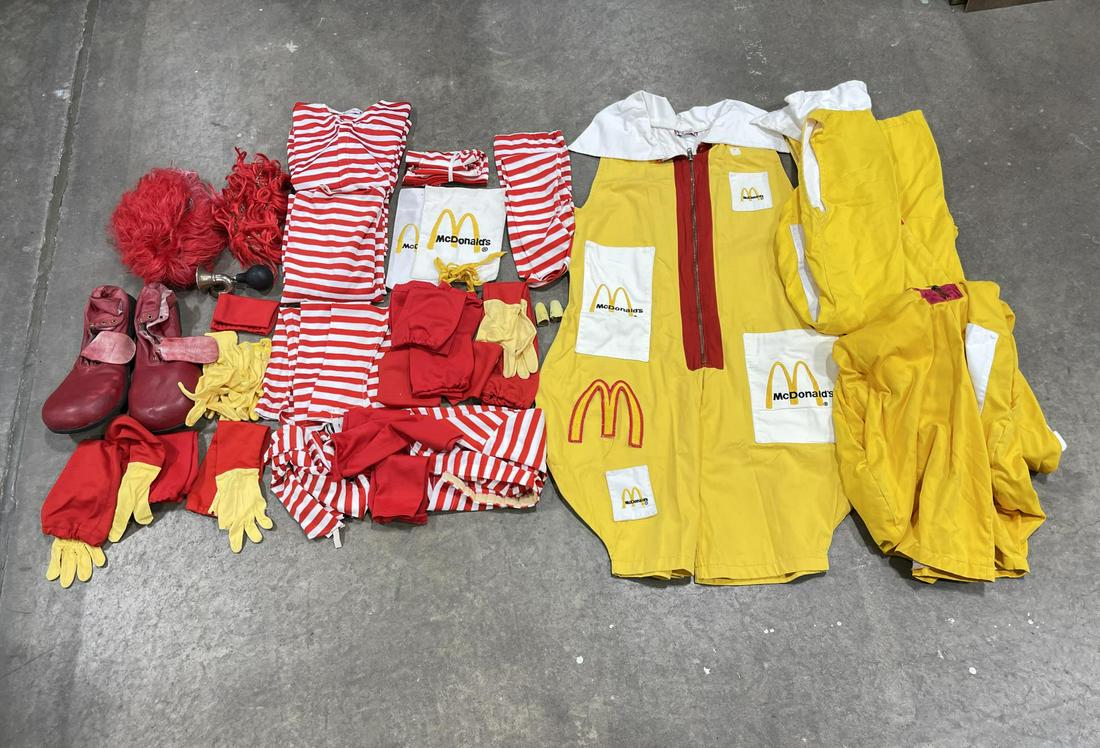 Vintage McDonalds Ronald McDonald Costume (1 of 8)