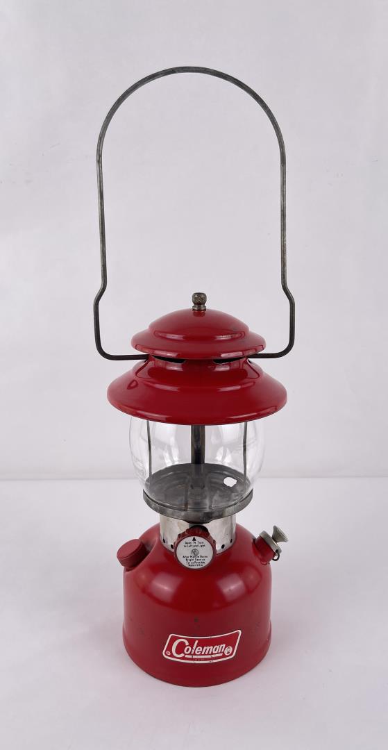 Coleman 200a Hiking Camping Lantern (1 of 6)