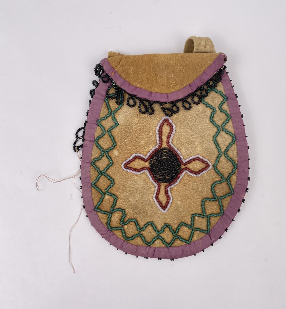 Antique Plains Indian Beaded Bag (1 of 4)