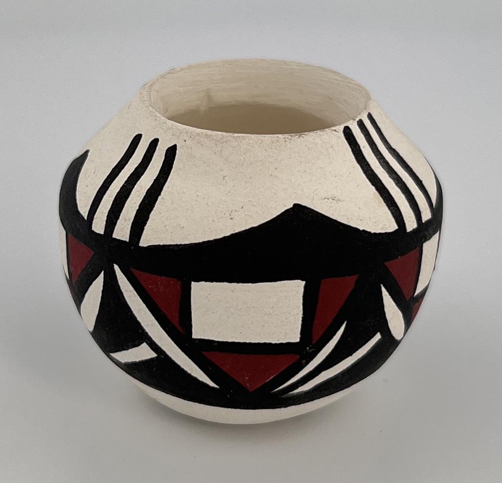 Acoma Pueblo Indian Seed Pot (1 of 4)