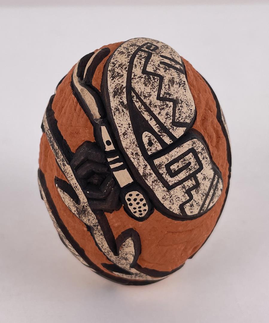 Carla Nampeyo Indian Pottery Mana: 3 1/8" tall, 2 3/8" diameter. Allard Auction Collection Inv: RDU 42758
