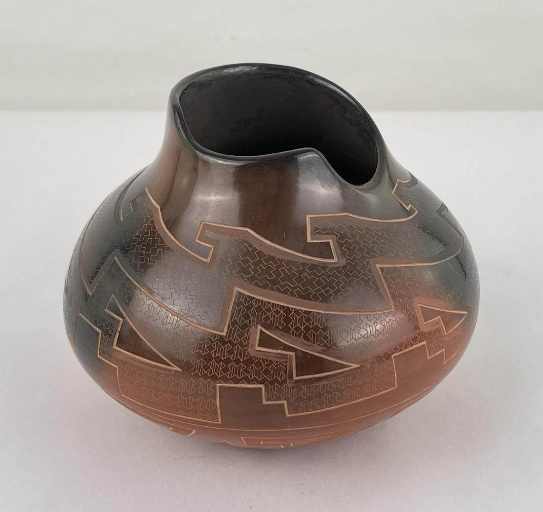 Polly Rose Folwell Santa Clara Pueblo Indian Pot (1 of 6)