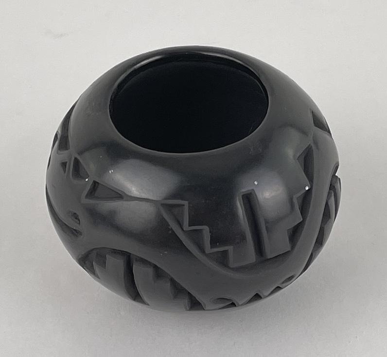 Doris Tenorio Santa Clara Pueblo Indian Pot (1 of 6)