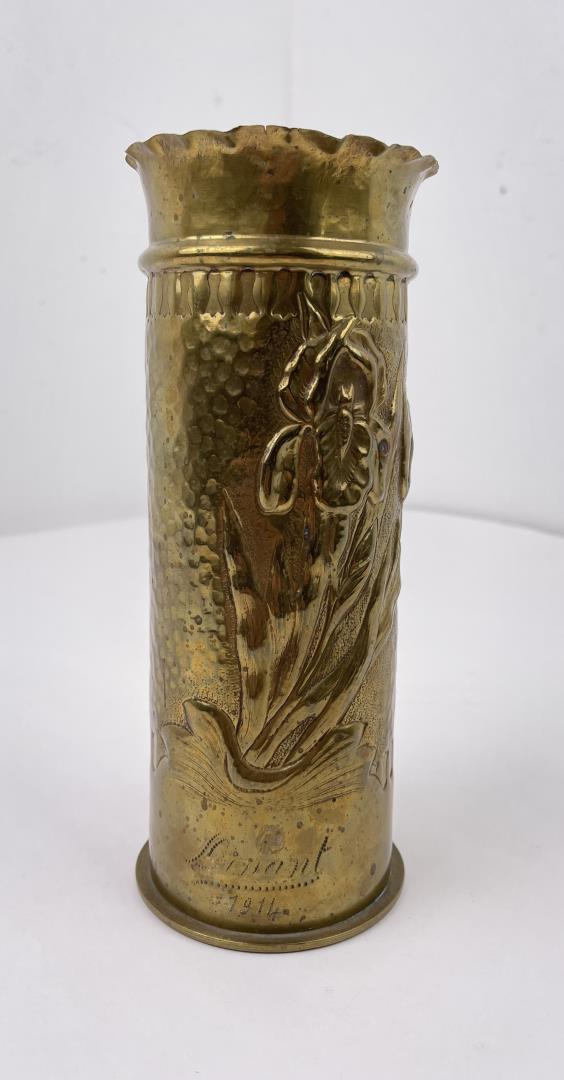 WW1 WWI Prussian German 77mm Trench Art Shell Case: Nice shell. Stippled floral scene. Marked "Dinant 1914".