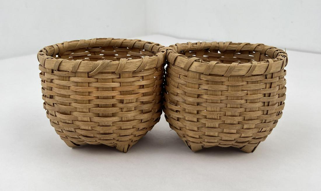 Wabanaki MicMac Penobscot Ash Indian Basket: 10 5/8" long, 4 1/4" tall.