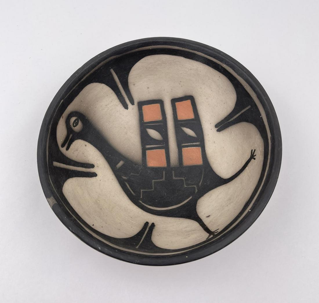 Paulita Pacheco Santo Domingo Pueblo Bowl Pot (1 of 6)