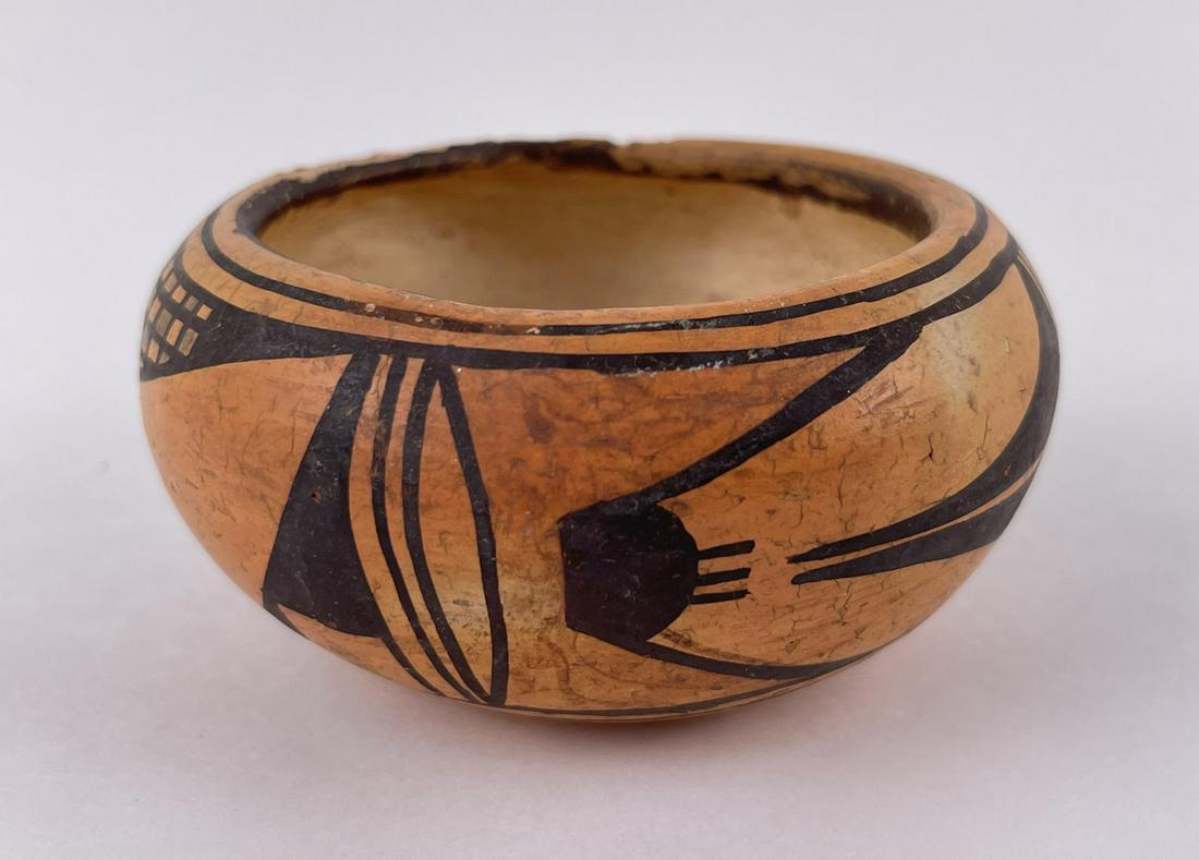Antique Hopi Indian Pottery Pot Bowl (1 of 7)
