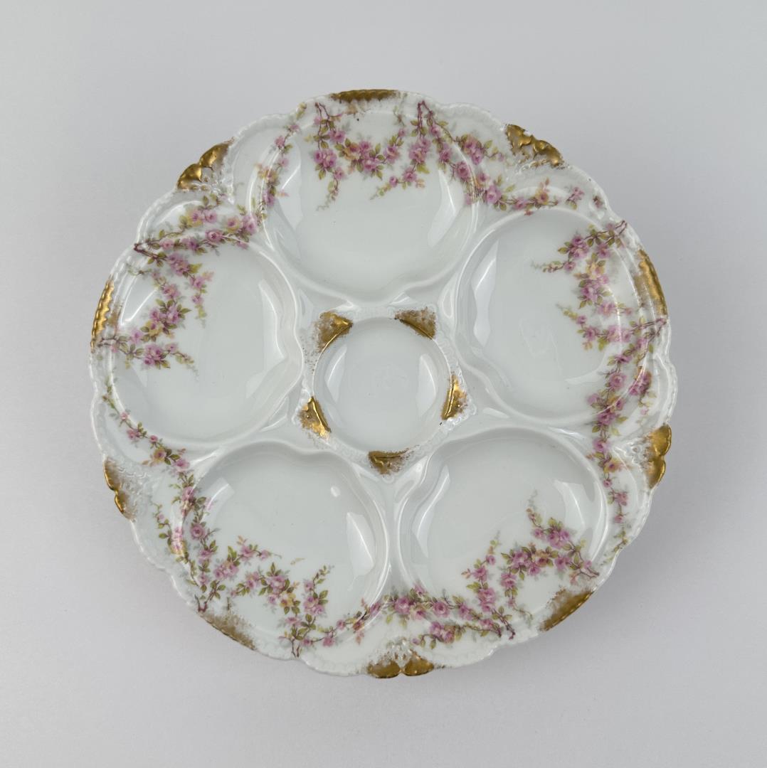 Antique Haviland Limoges Oyster Plate: 8 3/8" diameter. No chips or cracks.