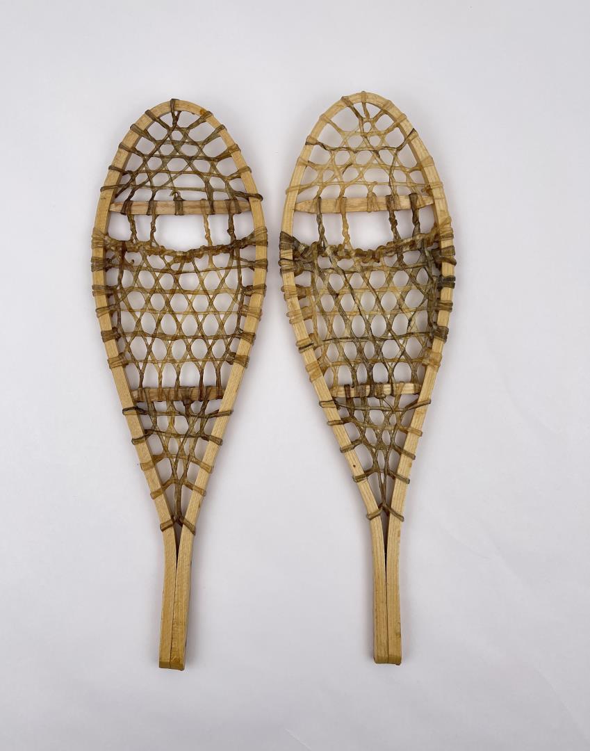 Miniature Salesman Sample Snowshoes (1 of 5)