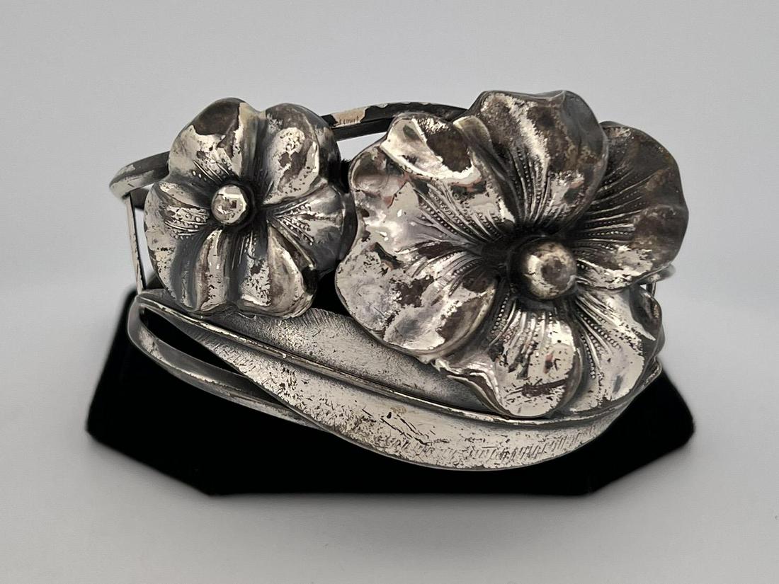 Sterling Silver Pansy Flower Bracelet (1 of 4)