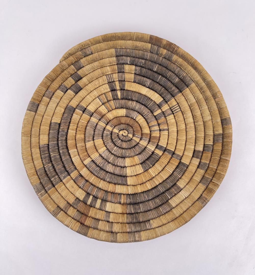 Hopi Native American Indian Basket: 12 3/8" long, 12" wide, 1" tall Allard Auction Collection Inv: LAC 43762