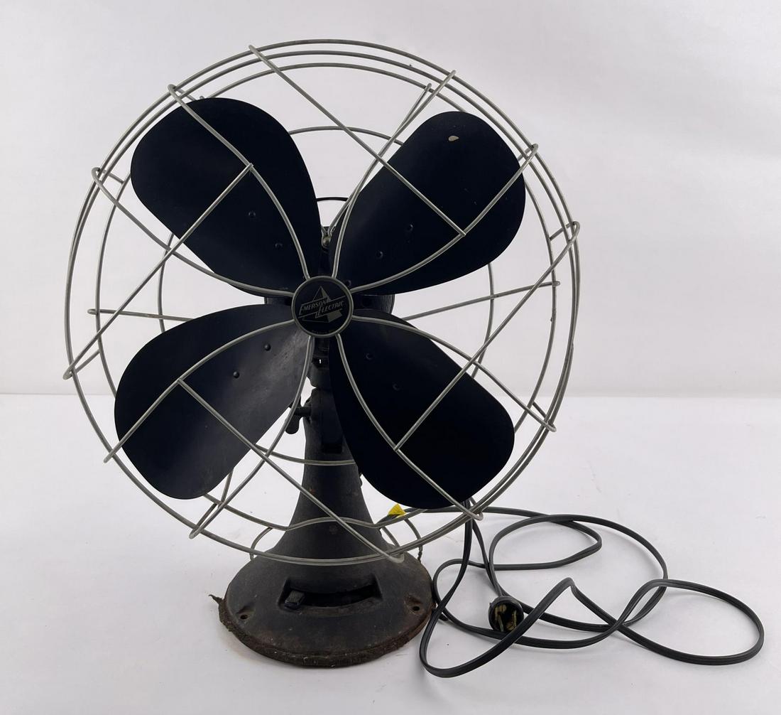 Emerson 79648 Electric Fan: Very nice old fan. Working.