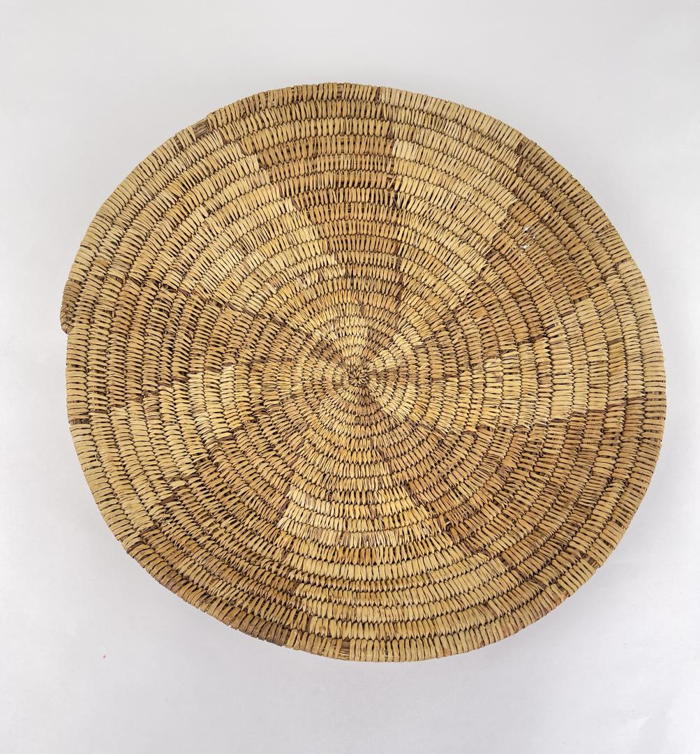 Antique Apache Mescalero Indian Basket (1 of 5)