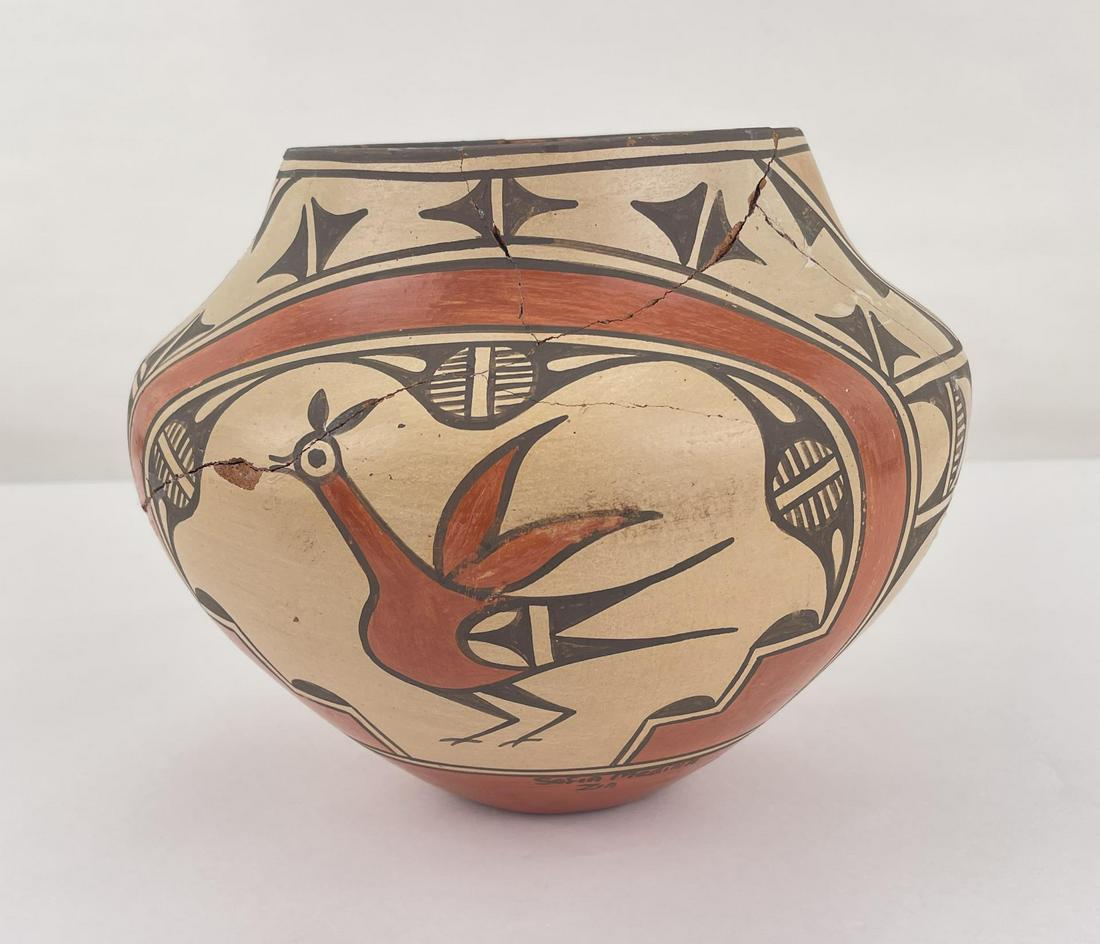 Sofia Medina Zia Pueblo Indian Pot (1 of 8)
