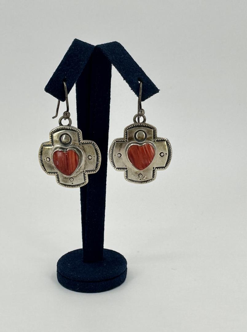 El Tom Navajo Sterling Spiny Oyster Earrings: Nice set.