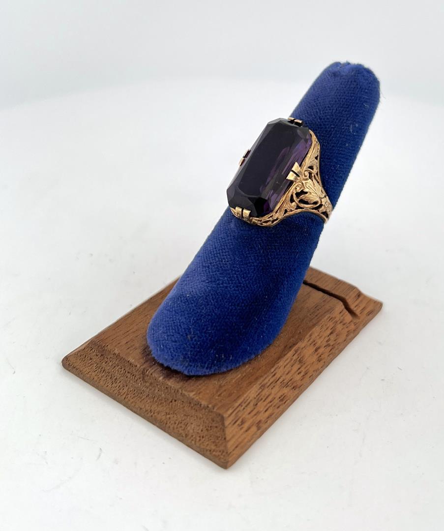 Victorian 14k Gold Amethyst Ring (1 of 5)