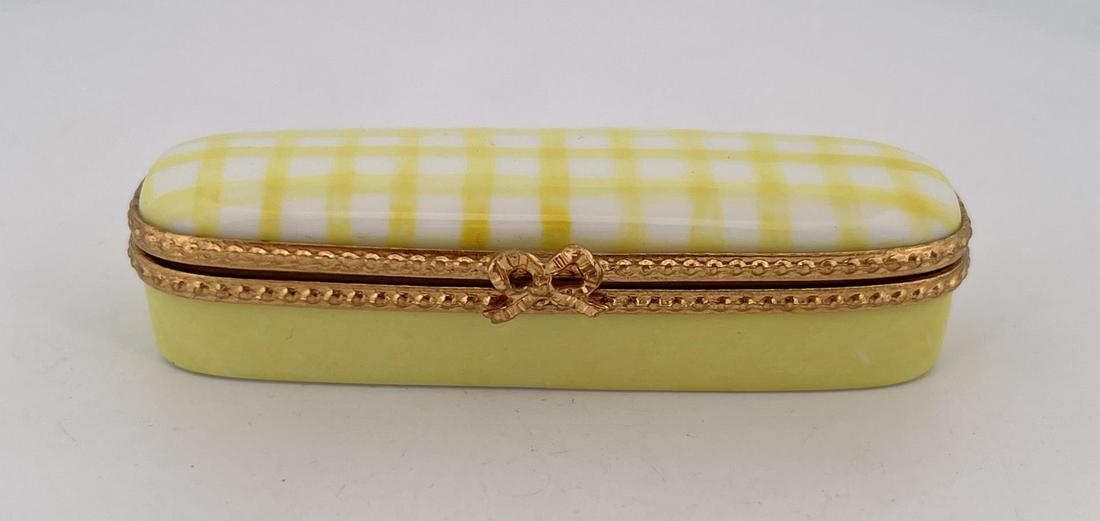 Limoges France Porcelain Pierre Arquie Trinket Box: 3" long, 1" tall.