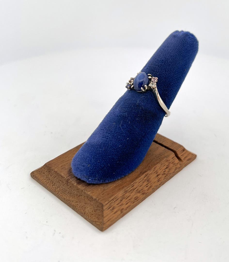 10k White Gold Star Sapphire Ring (1 of 5)