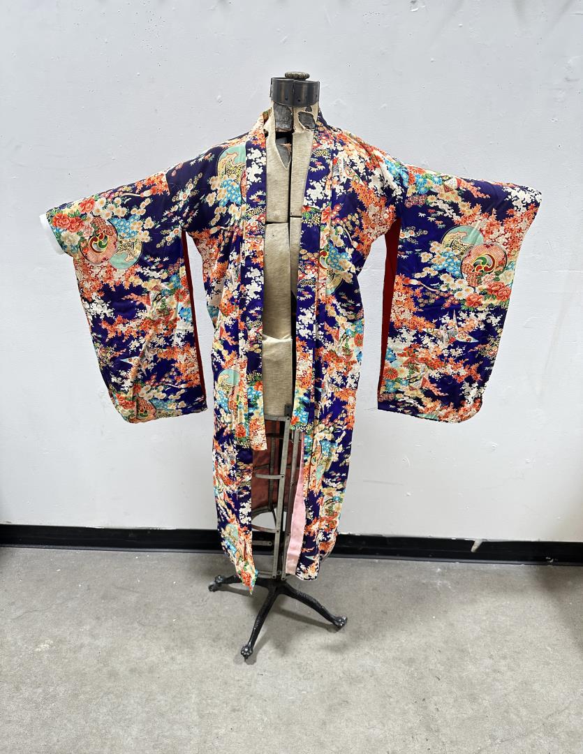 Antique Japanese Kimono (1 of 9)