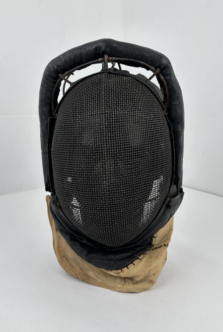Antique Fencing Mask Helmet (1 of 8)