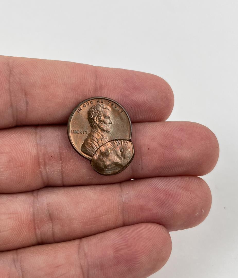1978 D Error Penny Lincoln Cent Off Center (1 of 3)