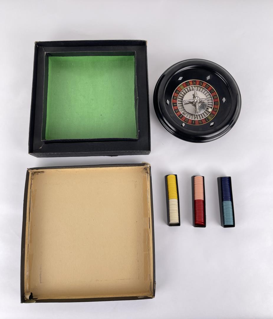 Miniature Clandestine Gambling Roulette Wheel: As used in Montana Bars and Saloons. Nice set in original box.