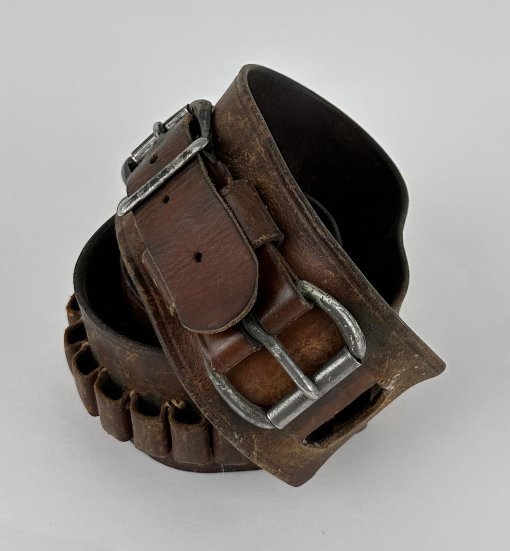 Antique Cowboy Gunfighter Leather Cartridge Belt (1 of 7)