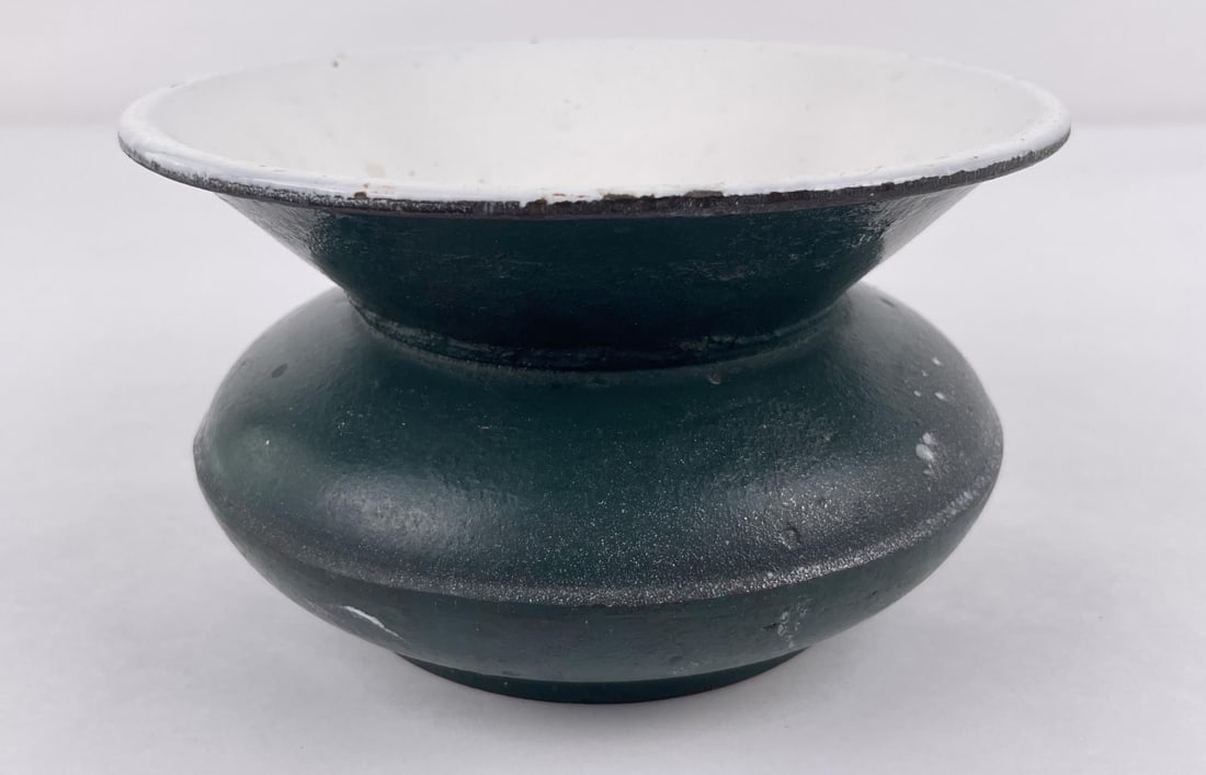 Antique Montana Cast Iron Saloon Spittoon: 4 7/8" tall, 8 3/8" diameter.
