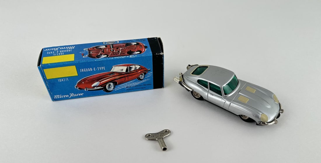 Schuco Jaguar E Type Micro Racer Toy Car (1 of 6)