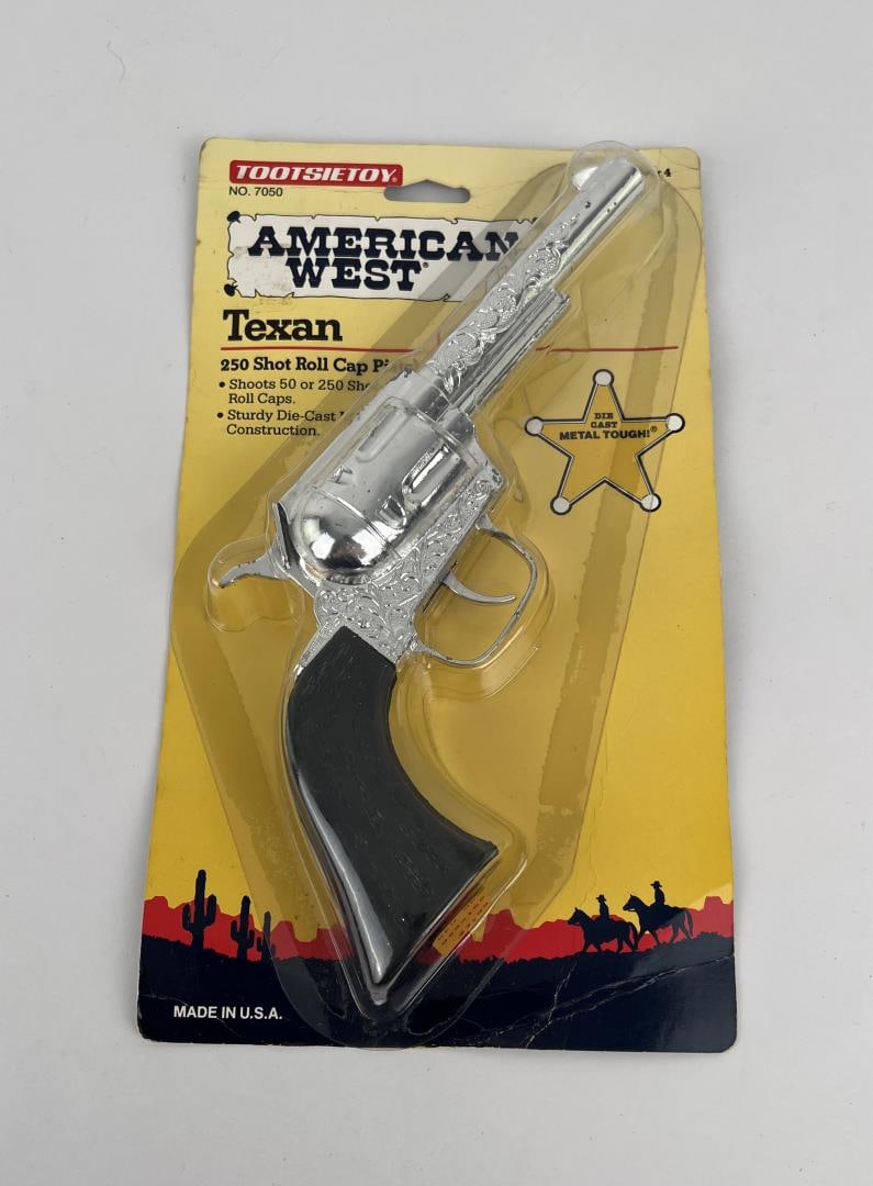 Tootsietoy Texan Cap Gun: New in Package.