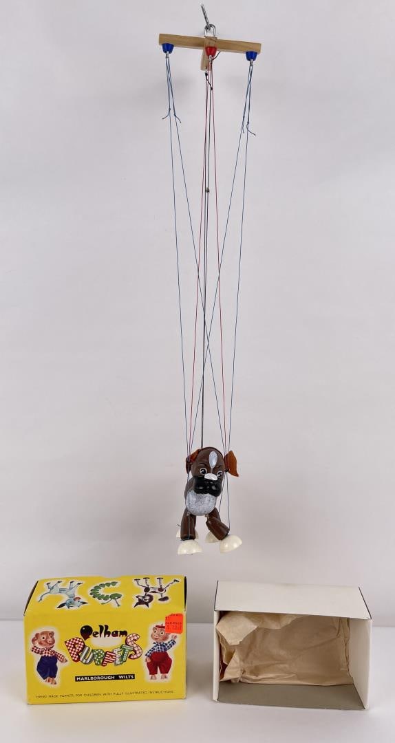 Pelham Puppets Marlborough Wilts Dog: Nice example in box.