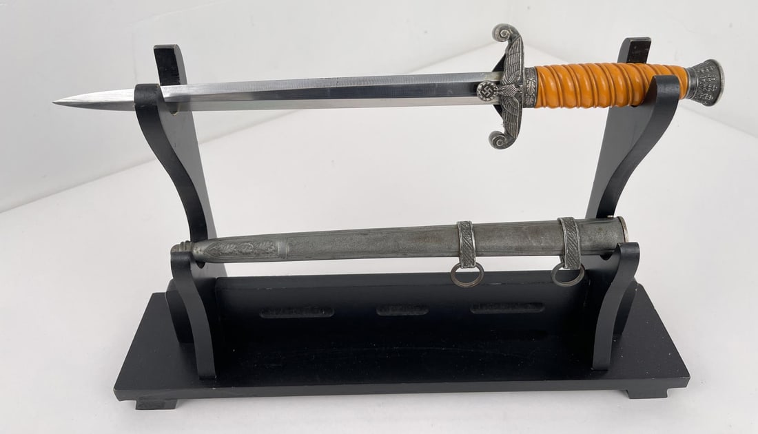 WW2 German Model 1935 Heer Army Dagger: Nice example. WKC Solingen. 14 1/2" long.